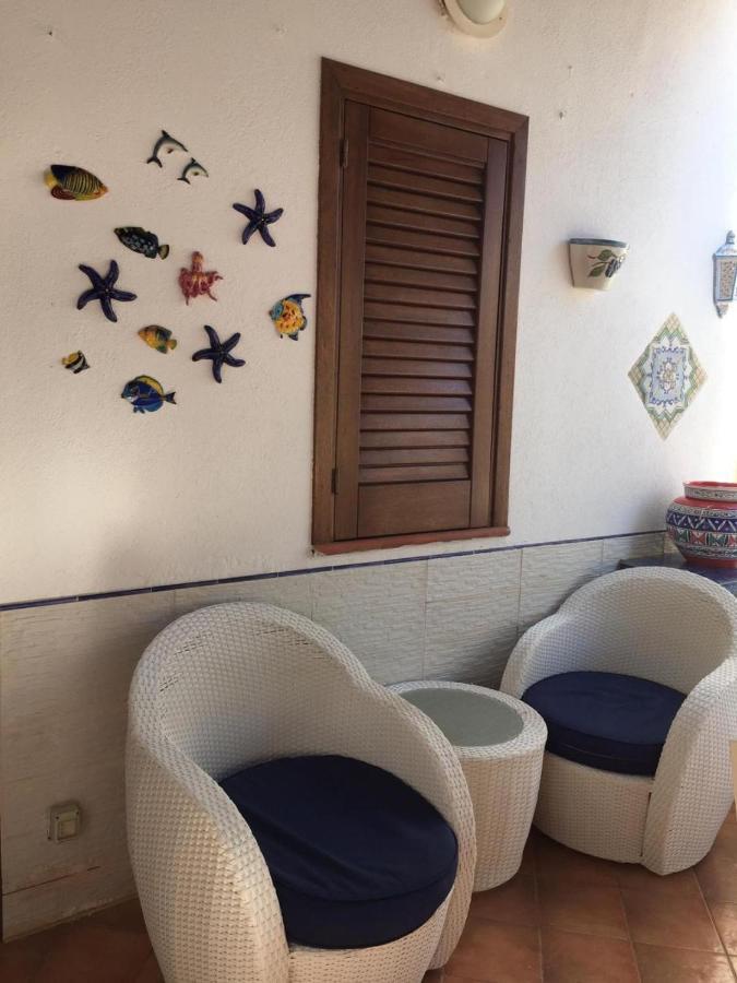 Apartment With Terraces And Private Jacuzzi - San Vito 400M From Beach 圣维托罗卡波 外观 照片